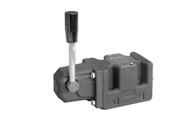 Duplomatic DSH* - Lever Operated Directional Control Valve image