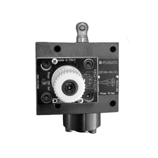 Duplomatic CP1R*-W - Roller Operated Fast/Slow Speed Selection Valve image